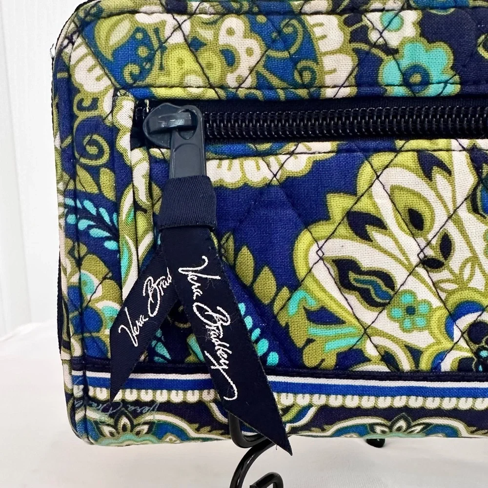 VERA BRADLEY ~ Rhythm & Blues Turn Lock Paisley Print Long Quilted Wallet 6 x 4